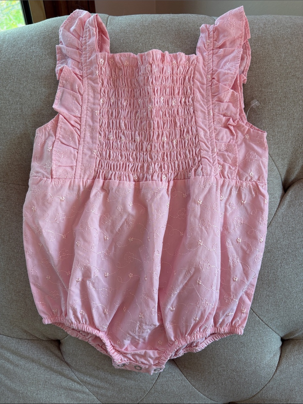 NWOT Baby Girl Pink Eyelet Smocked Ruffle Romper